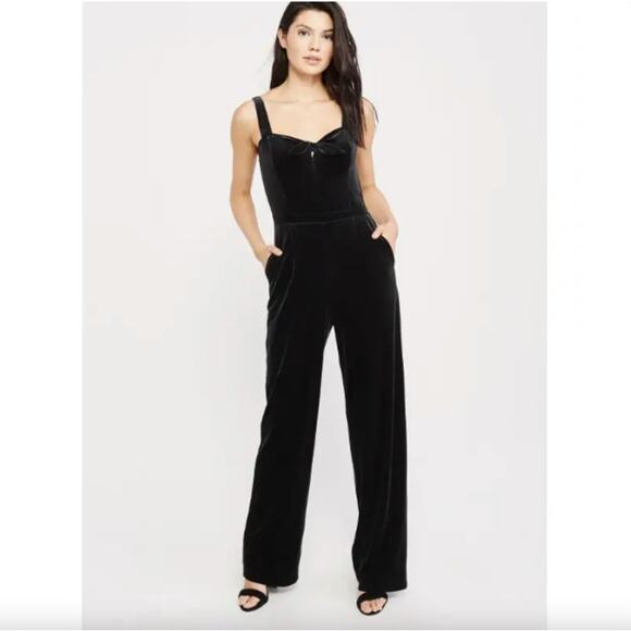 Abercrombie & Fitch Black Velvet Velour Tie Front Sleeveless Jumpsuit XS - Picture 1 of 9